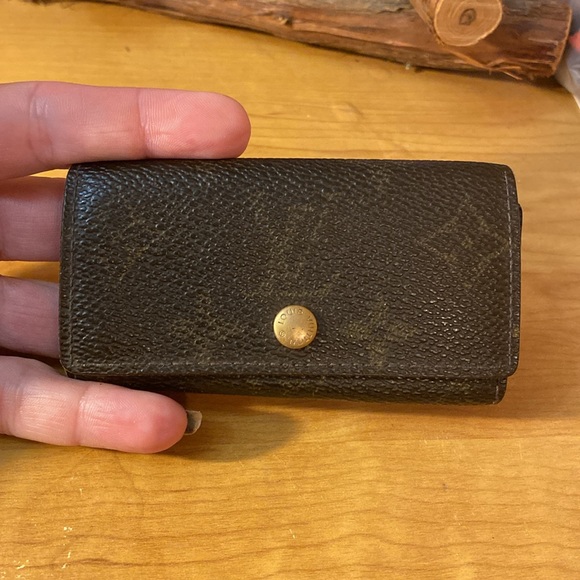 Louis Vuitton Monogram 4 Key Card Holder FL0092 - Picture 12 of 13